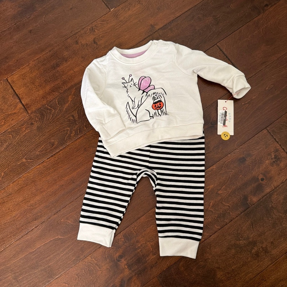 Cat & Jack 6-9 M Halloween Sweatshirt and Striped Jogger Set  Cat Dog Trick